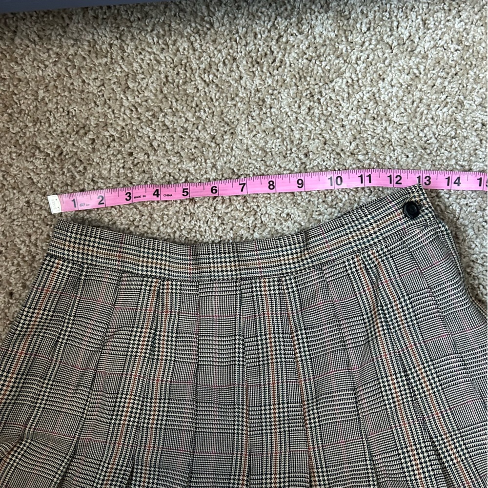 W Sophisticate Petite Tan Plaid Pleated Skirt Size 8 |B62 - Picture 11 of 12